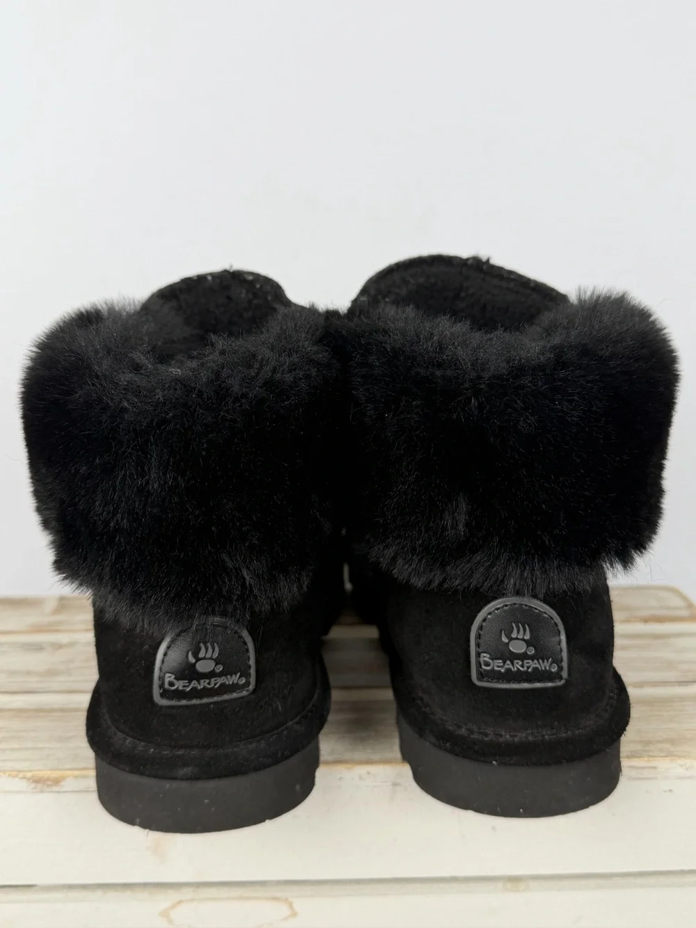 BearPaw excellent size lug